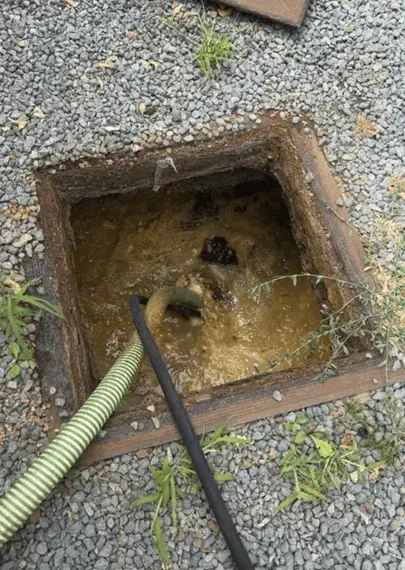 Chambre de visite bouchée